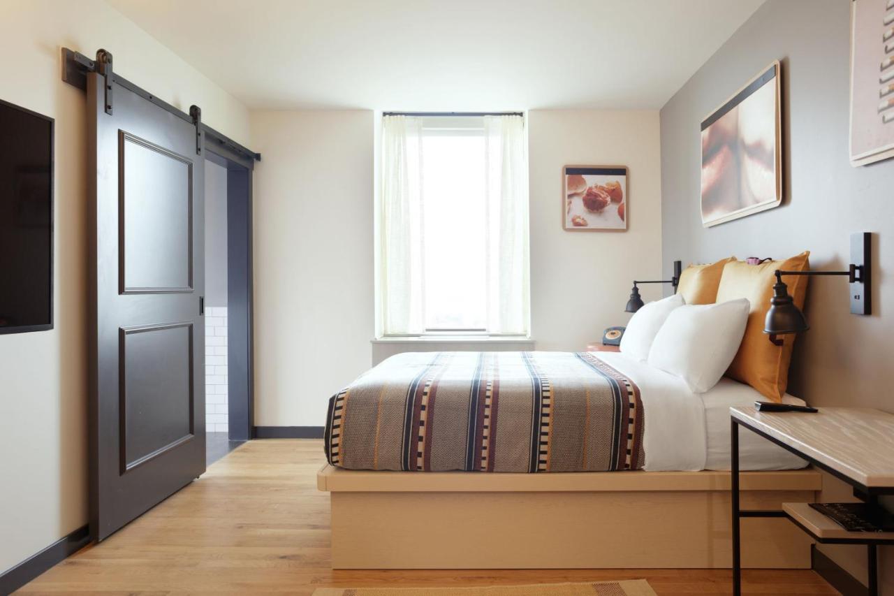 Hotel Moxy Richmond Downtown Esterno foto