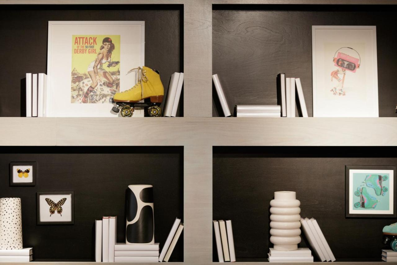 Hotel Moxy Richmond Downtown Esterno foto