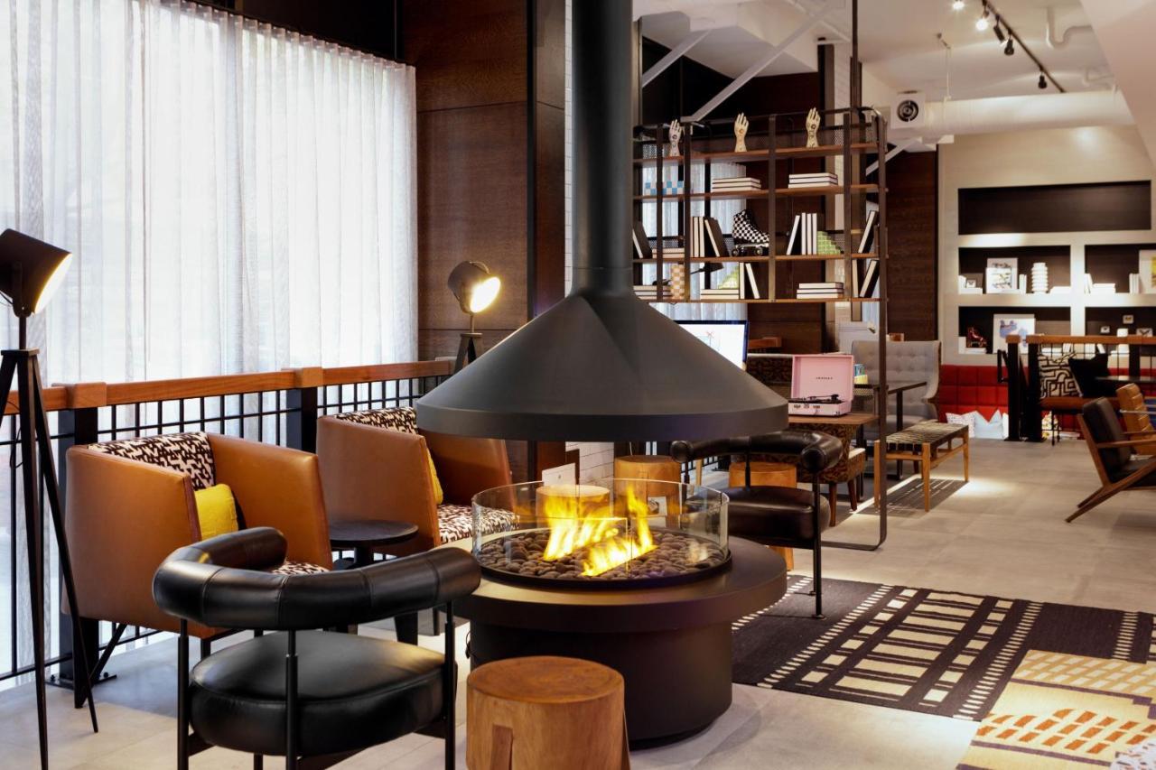 Hotel Moxy Richmond Downtown Esterno foto