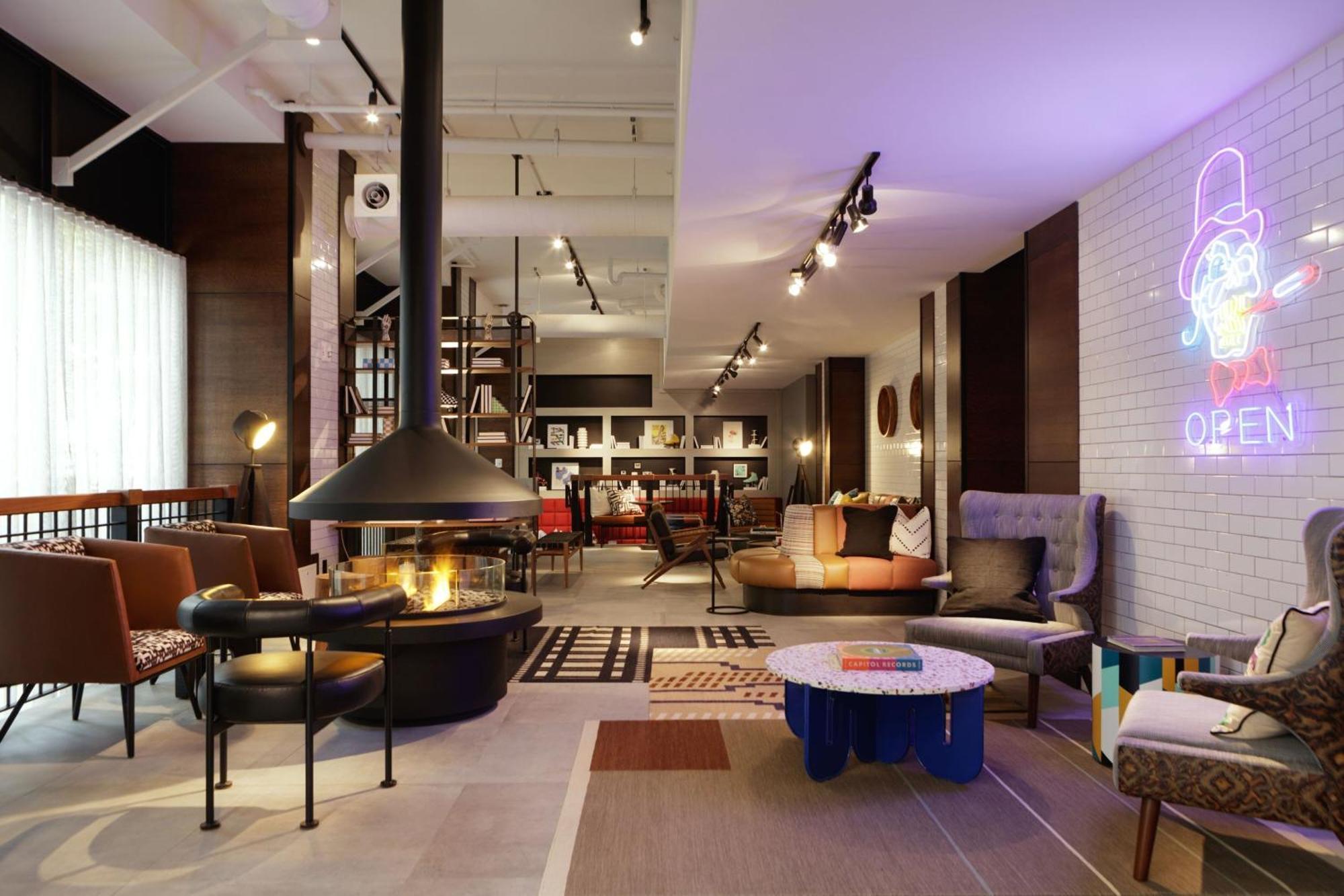 Hotel Moxy Richmond Downtown Esterno foto